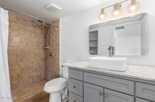 1187 Belmont Ave, Phoenix AZ  85020-4162 exterior