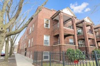 2459 Sunnyside Ave, Chicago IL  60625-3047 exterior