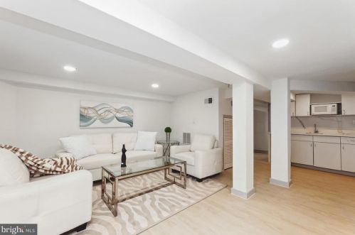 1607 D St, Washington DC  20003-2441 exterior