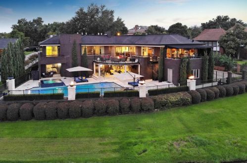 305 Steeplechase Dr, Irving, TX 75062-3822