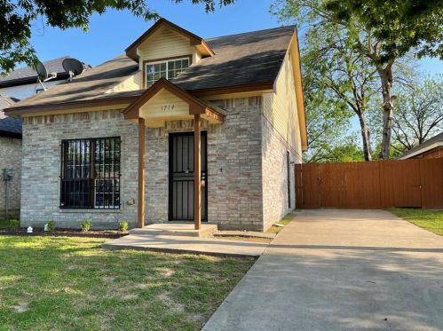 1714 Dennison St, Dallas TX  75212-2601 exterior