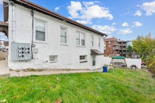 9 Carrick Ave, Pittsburgh PA  15210-4321 exterior