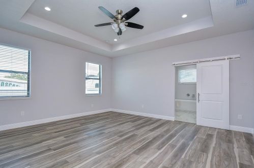 2710 Braddock St, Tampa FL  33607-6828 exterior