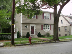 276 Cherry St, Newton, MA 02465-1605