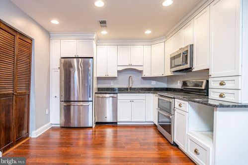 4103 11th Pl, Arlington VA  22201-4687 exterior