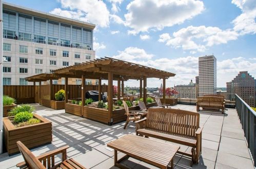 200 Exchange St, Providence RI  02903-2621 exterior