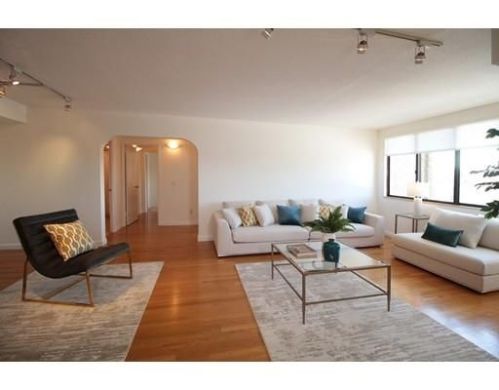 1731 Beacon St, Brookline MA  02445-5322 exterior