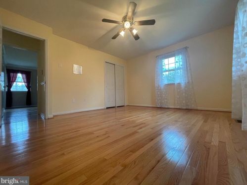 1607 Roam Ct, Owings MD 20736-9785 exterior