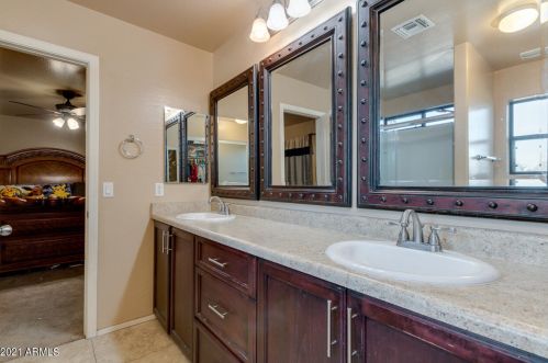 4903 4 Ave, Phoenix AZ 85041-5741 exterior