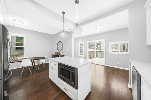 3142 Christiana Ave, Chicago IL 60651-4148 exterior