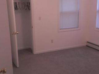 38 Seamans St, Providence RI  02908-1319 exterior