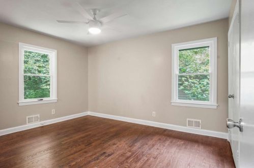 1689 Laurelwood Dr, Atlanta GA 30311-3800 exterior