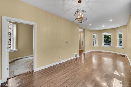 6950 Prairie Ave, Chicago IL  60637-4636 exterior