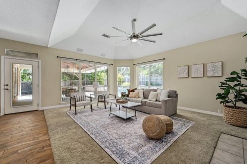 10204 Eclipse Ln, Austin TX 78739-1707 exterior