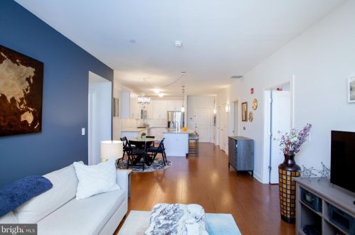 968 Robbinsville Edinburg Rd, Trenton, NJ 08691-4205