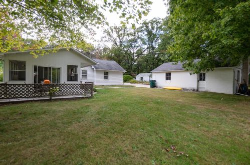 1292 Peterson Rd, Meskegon MI 49445-9676 exterior