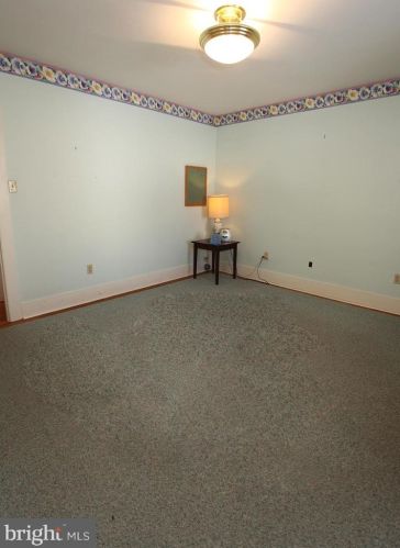 223 Washington St, Huntingdon PA 16652-1525 exterior