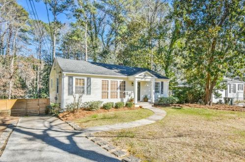 2209 Clairmont Ter, Atlanta GA 30345-2316 exterior