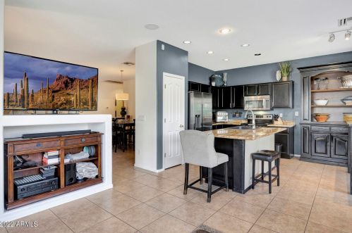 6626 Avenida Del Rey, Phoenix AZ  85083-1809 exterior