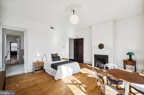 2322 Delancey Pl, Philadelphia PA 19103-6407 exterior