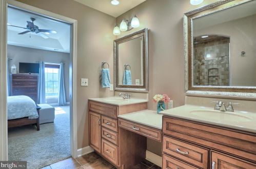 1110 Cord Dr, Hummelstown PA 17036-6815 exterior