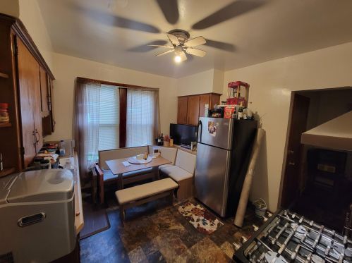 4727 Hopkins St, Milwaukee WI 53209-5955 exterior