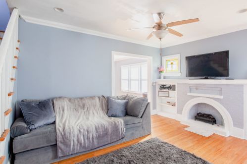 643 20 Ave, Broadview IL 60153-1712 exterior