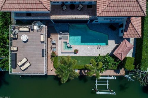 453 18 Ave, Naples FL 34120-3556 exterior