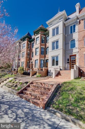 2728 13th St, Washington DC 20018-3901 exterior