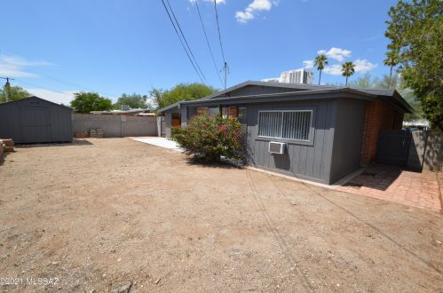 5058 Julia St, Tucson AZ 85710-1002 exterior