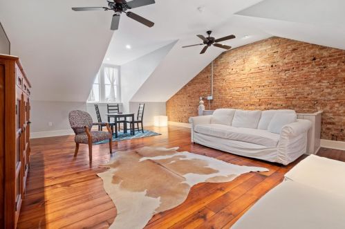 137 42nd St, Pittsburgh PA  15201-3136 exterior