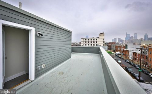 2404 Federal St, Philadelphia PA 19146-2432 exterior