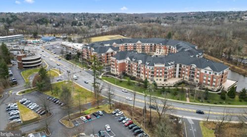 208 Carson Ter, Huntingdon Valley PA  19006-4718 exterior