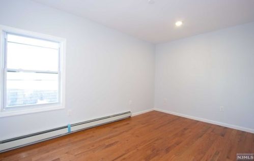 125 Willard St, Outwater NJ  07026-2918 exterior