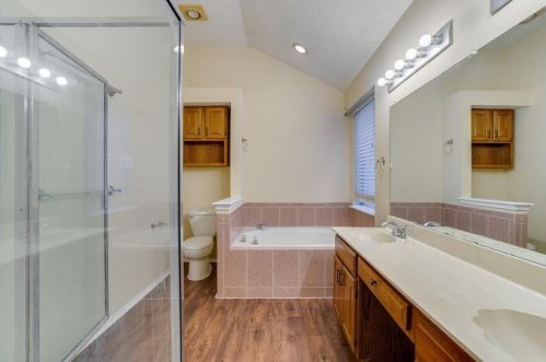 5804 Poole Dr, Frisco TX 75056-4467 exterior