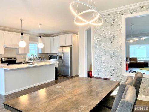 541 John St, Teaneck NJ  07666-5340 exterior