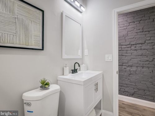 1212 Kirby St, Washington DC  20001-1202 exterior