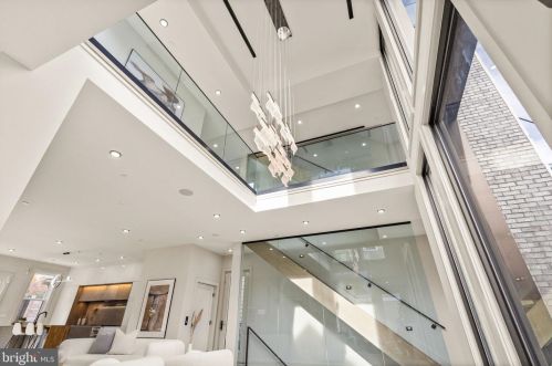 5416 Nevada Ave, Washington DC  20015-1728 exterior