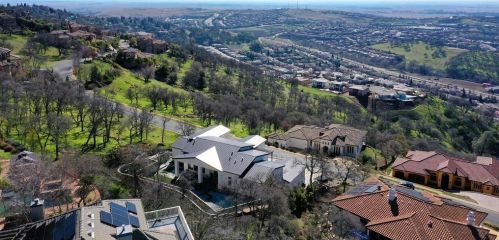 3390 Beatty Dr, Folsom CA 95762-7000 exterior