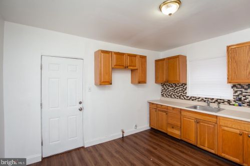 1407 Liberty St, Trenton NJ 08629-2214 exterior