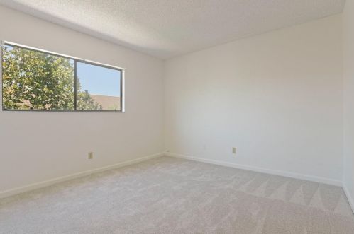 651 Scarlett Pl, Tracy CA  95376-1734 exterior