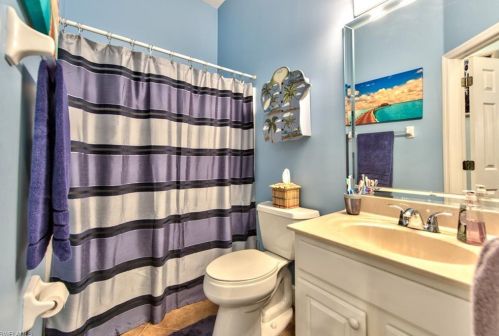 179 Burnt Pne Dr, Naples FL 34119-9774 exterior