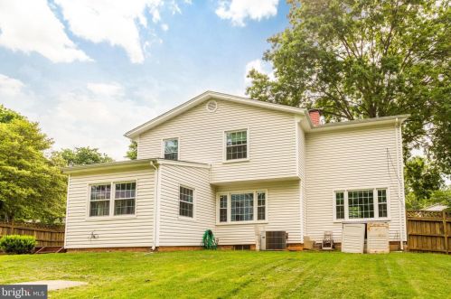 14408 Butternut Ct, Rockville MD exterior