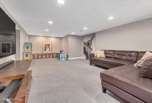 618 Bryan St, Elmhurst IL 60126-4340 exterior