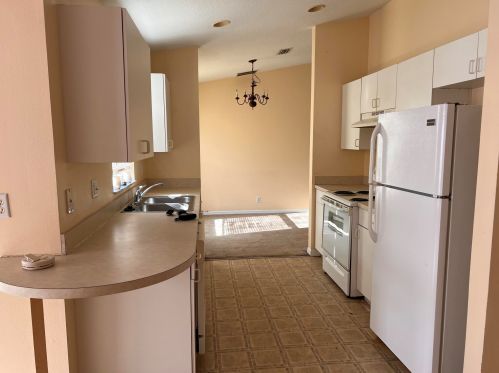 3373 Ludlow St, Fort Pierce, FL 34953-4949