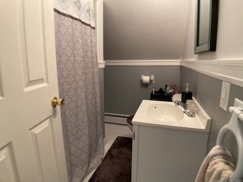 29 Cedar Ln, Torrington CT 06790-8506 exterior