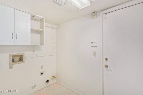 8040 Prickly Poppy Dr, Tucson AZ  85715-4350 exterior