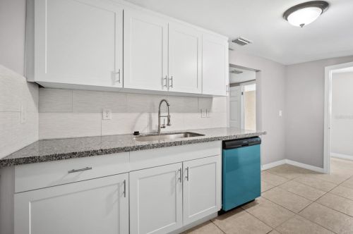 3203 Ellicott St, Tampa FL 33614-6606 exterior