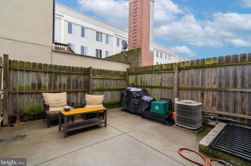 839 16th St, Philadelphia PA  19146-2120 exterior