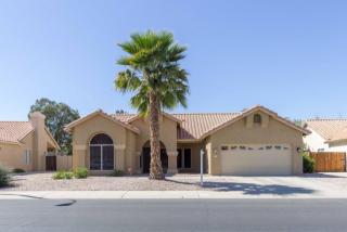 684 Yucca St, Chandler, AZ 85224-8225